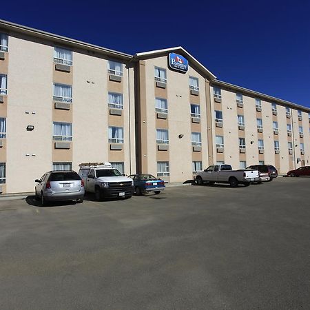 Pomeroy Inn & Suites Fort St. John Exterior foto